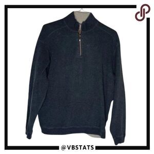 Tommy Bahama Medium Reversible 1/4 Zip Top in Smoke Gray and Light‎ Gray Beige